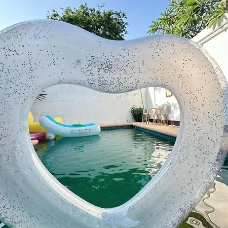 Bali Style Luxury 400Sqm Semi-4Bed Pool Villa Near Beach & Walking Street Jomtien Beach Exterior photo