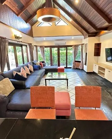 Bali Style Luxury 400Sqm Semi-4Bed Pool Villa Near Beach & Walking Street Jomtien Beach Exterior photo